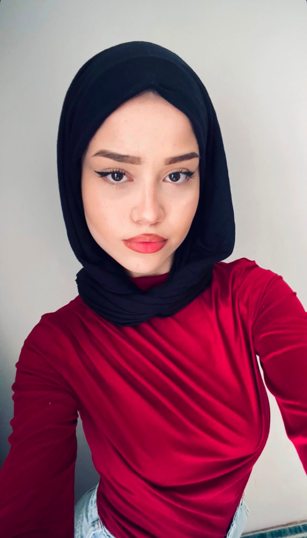 Kavaklar Alımlı Escort Bayan Çilek